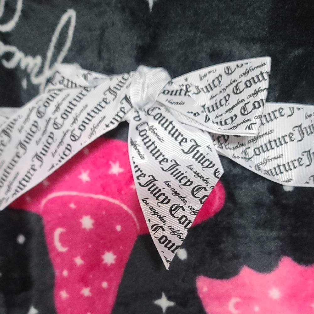 Juicy Couture Blanket Pink Witchy Hat And Bat Design Plush Printed Throw Nwt - Picture 3 of 8
